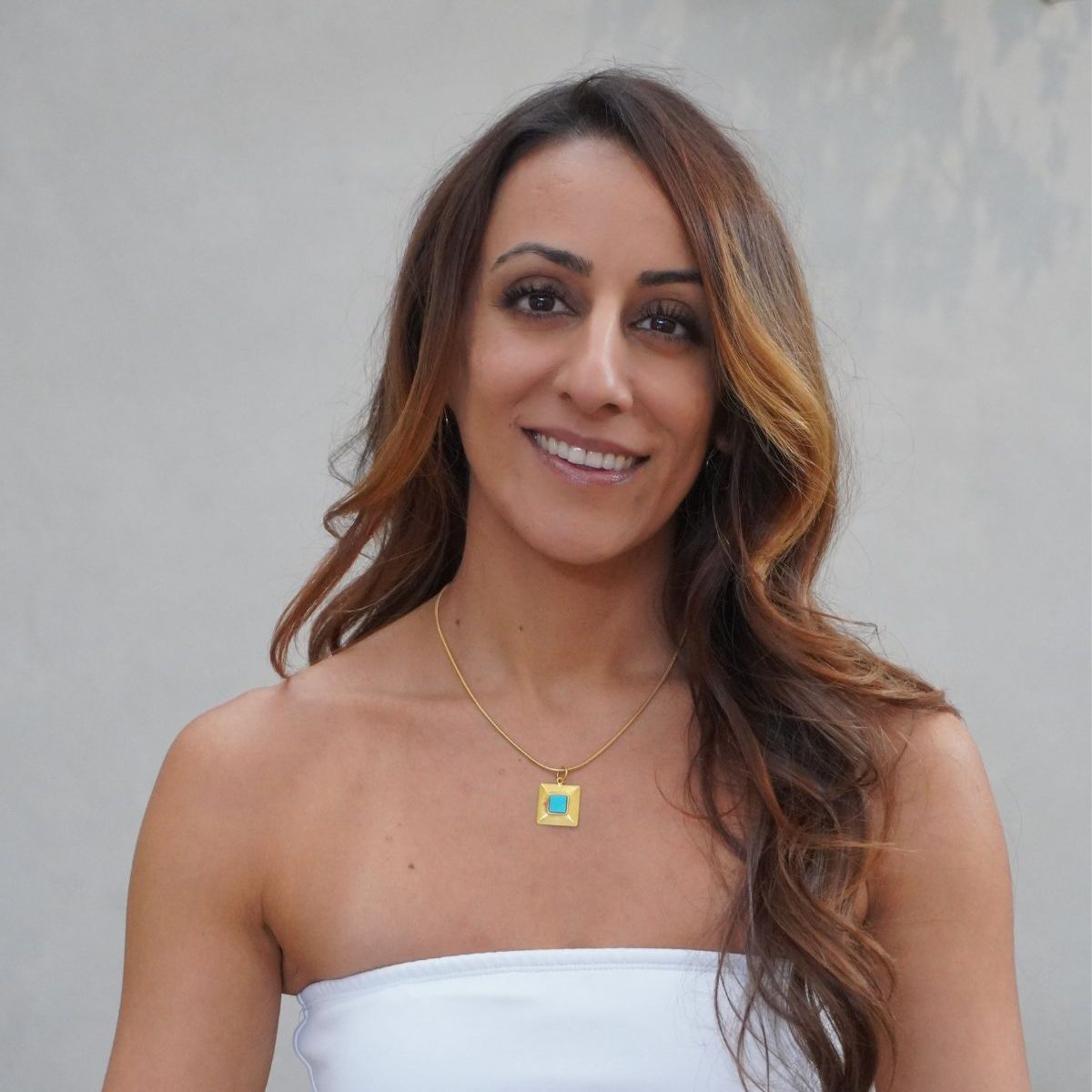 Sanaz-yoga-deck-teacher-san-diego Sanaz-yoga-deck-teacher-san-diego